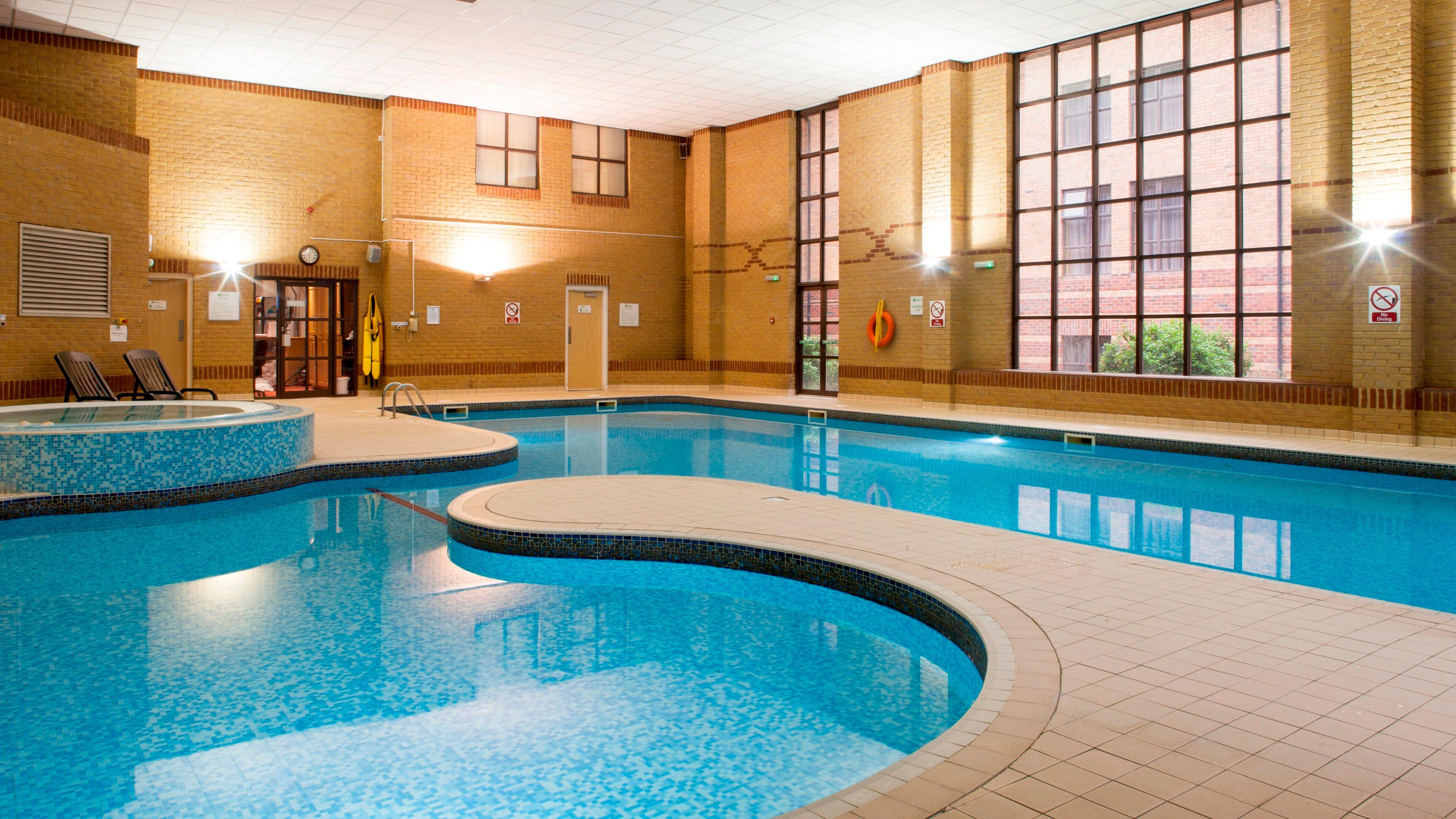 Rotherham-sheffield M1,jct.33 By Ihg 4*