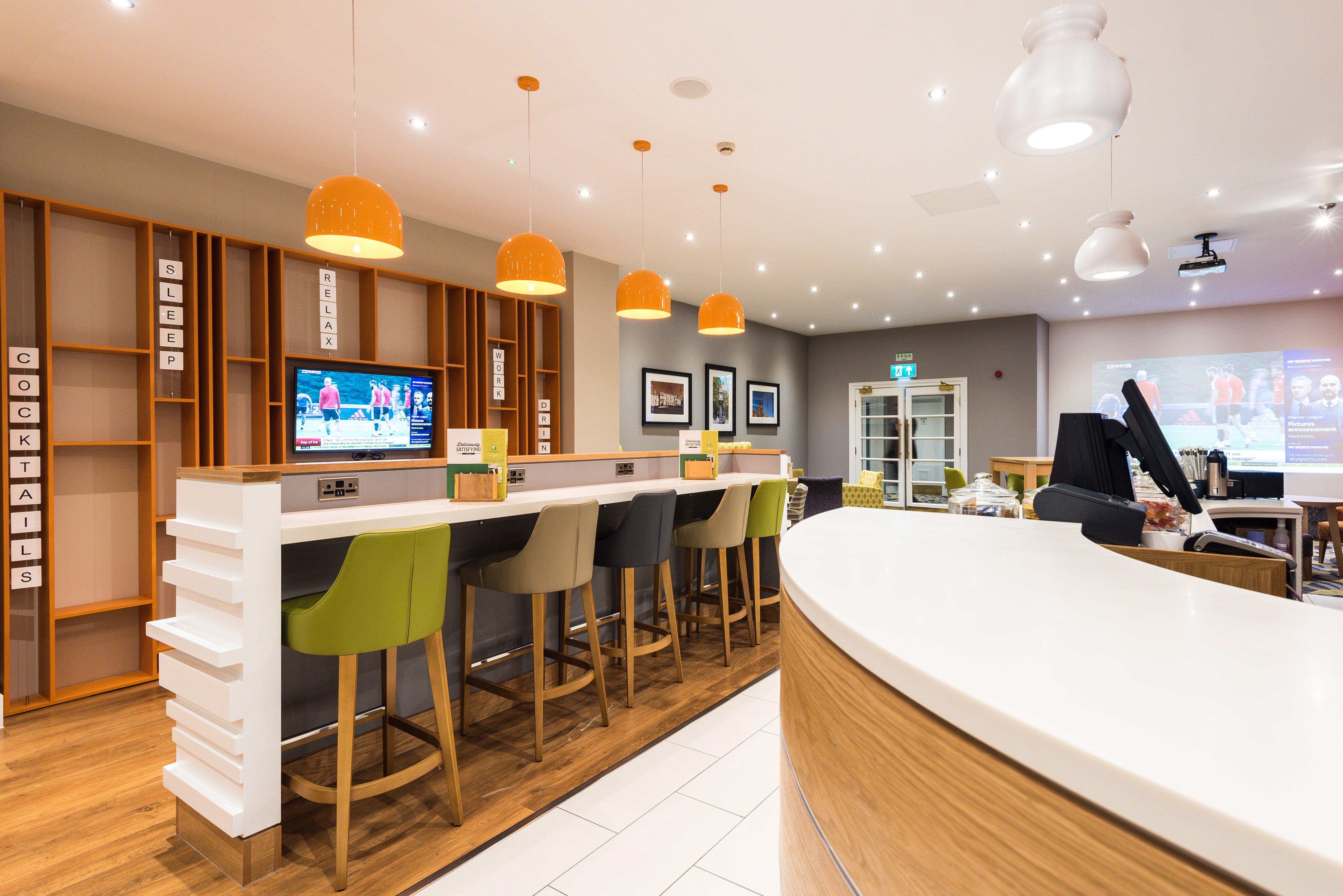 Rotherham-sheffield M1,jct.33 By Ihg Hotel