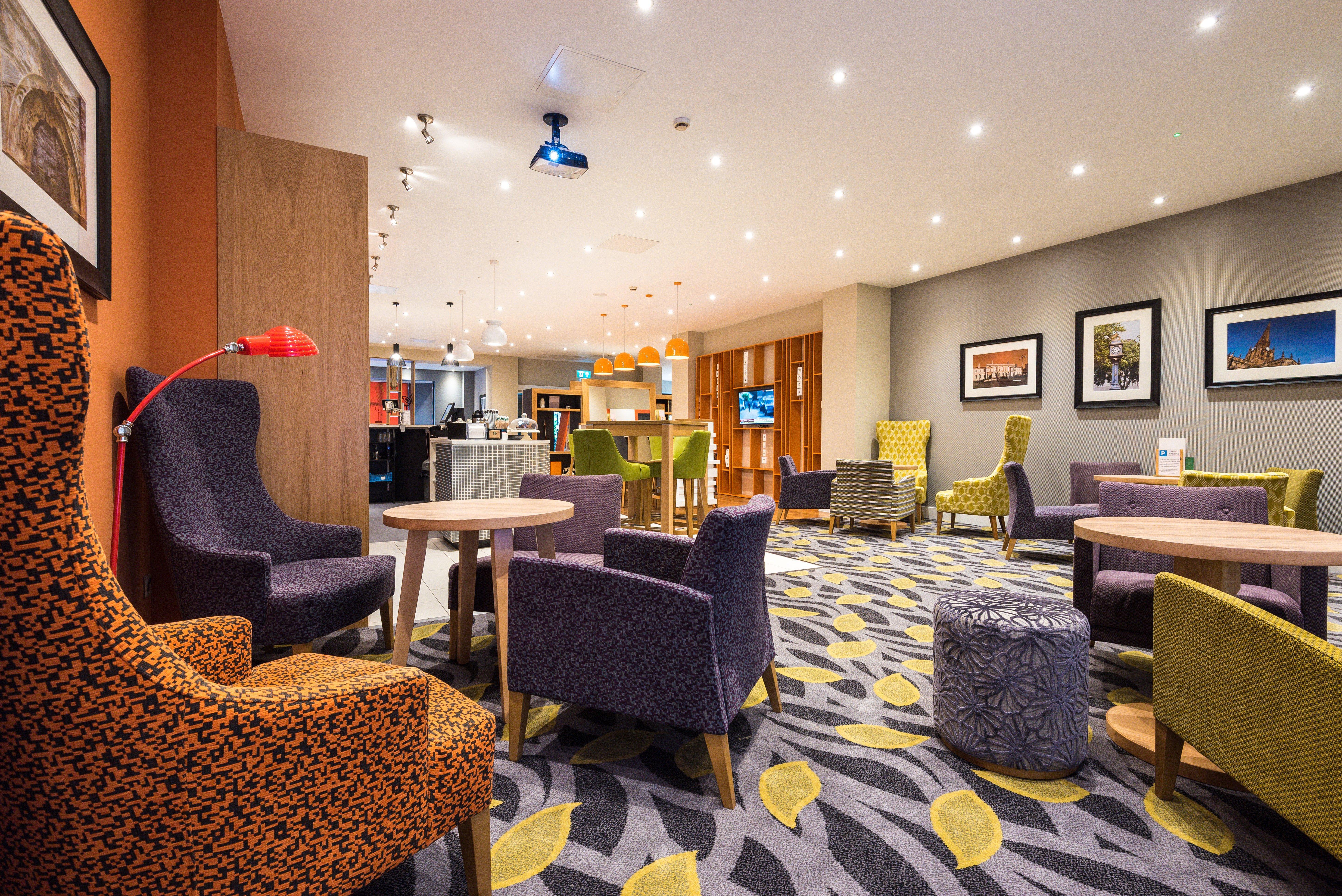 Rotherham-sheffield M1,jct.33 By Ihg 4*