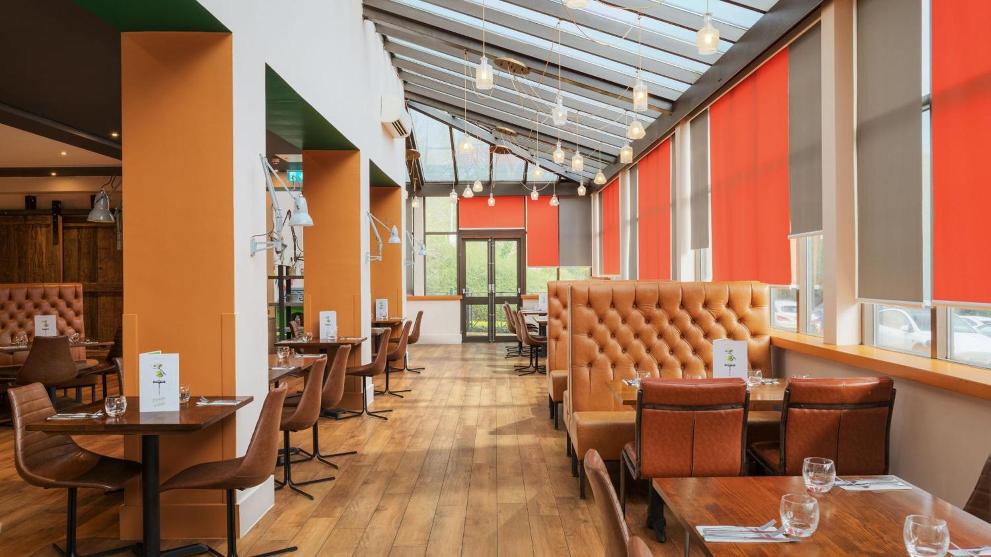 Hotel Rotherham-sheffield M1,jct.33 By Ihg