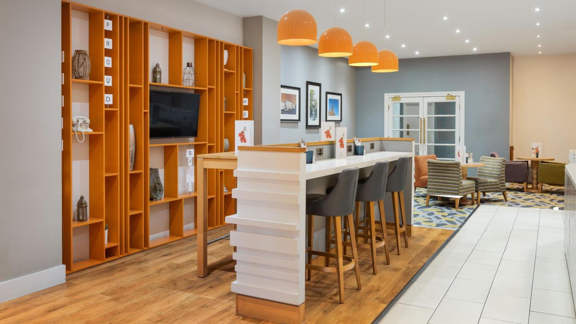 Rotherham-sheffield M1,jct.33 By Ihg 4*