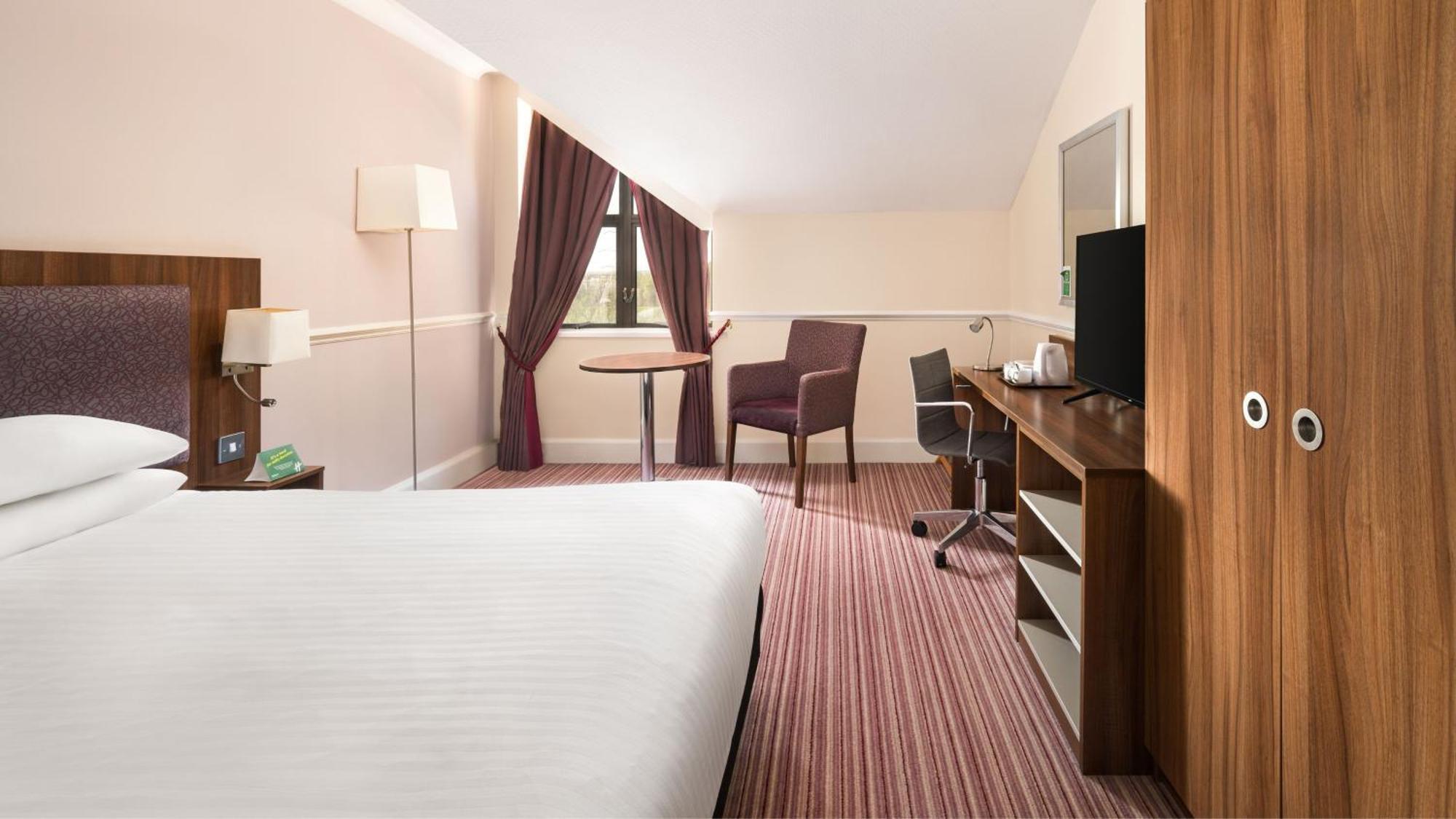 Hotel Rotherham-sheffield M1,jct.33 By Ihg 4*