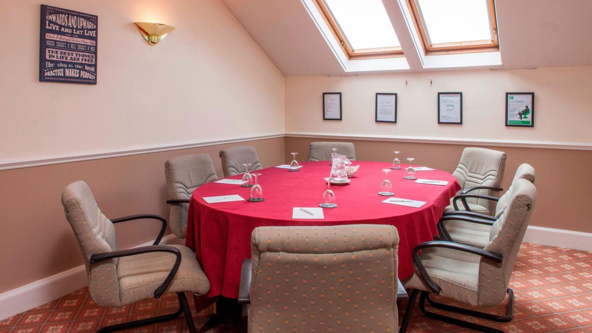 Hotel Rotherham-sheffield M1,jct.33 By Ihg 4*