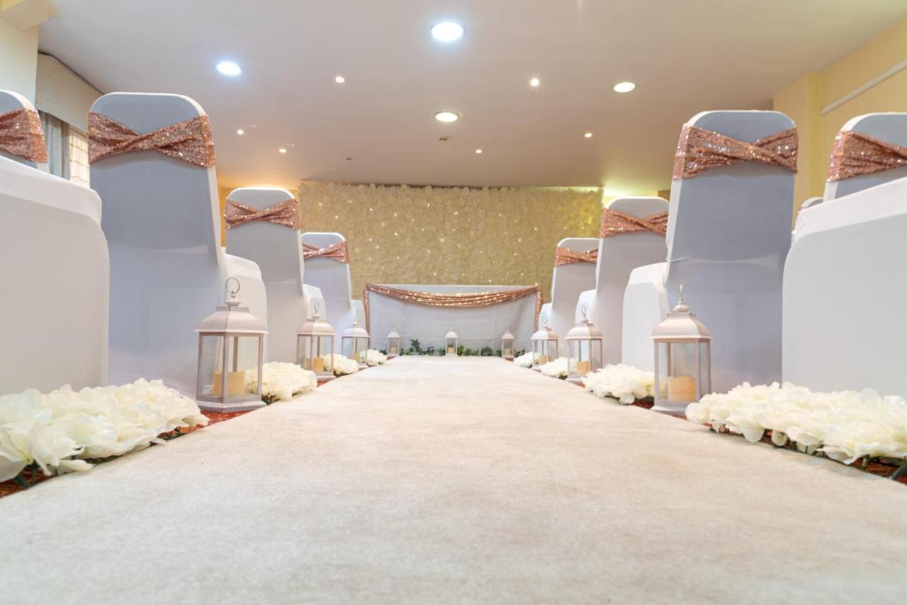 Hotel Rotherham-sheffield M1,jct.33 By Ihg