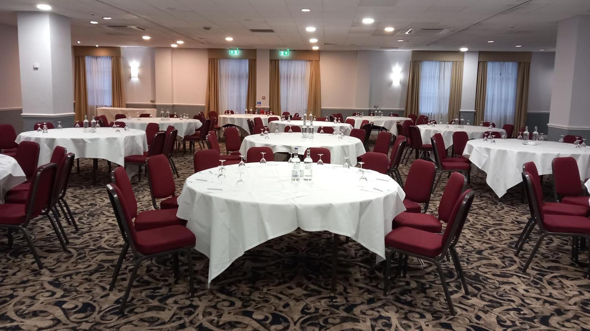 Hotel Rotherham-sheffield M1,jct.33 By Ihg