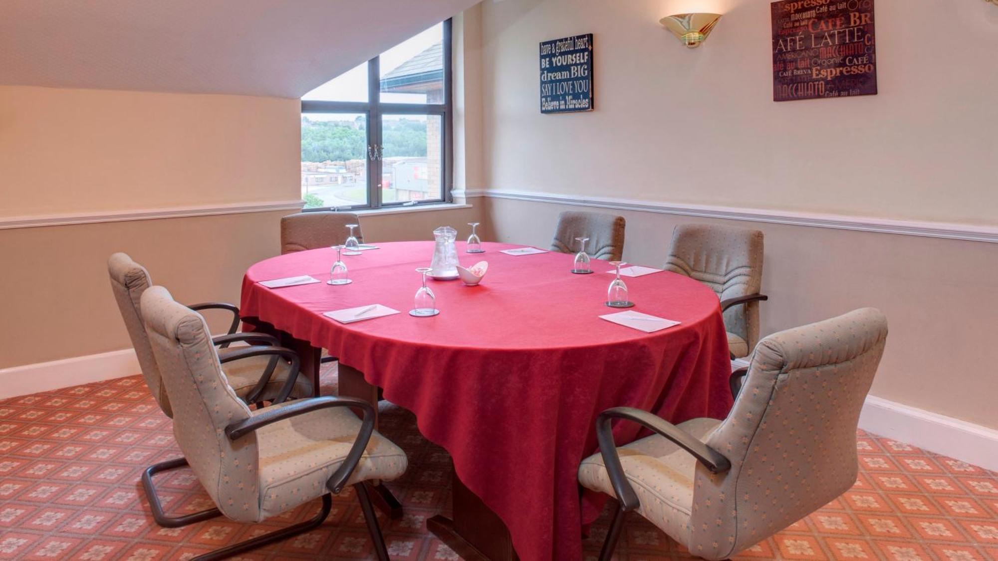 Rotherham-sheffield M1,jct.33 By Ihg 4* Rotherham